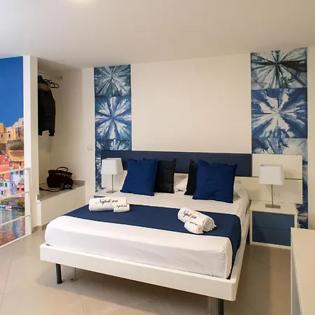 Couette-café Napoliviva 3*