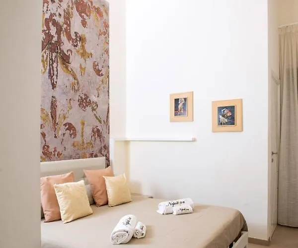 Couette-café Napoliviva 3*